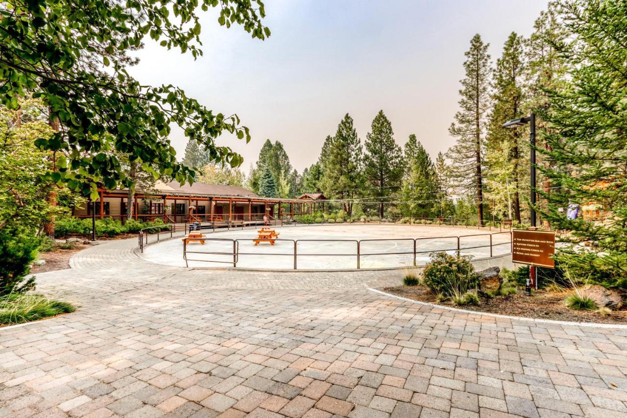 Tree Top Retreat Bend Bagian luar foto